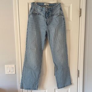 Abercrombie & Fitch Curve Love The ‘90s Relaxed Jean High Rise